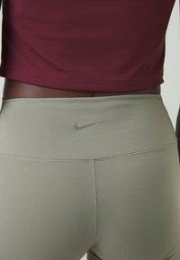 Nike Performance ONE - Leggings - light army/(black)