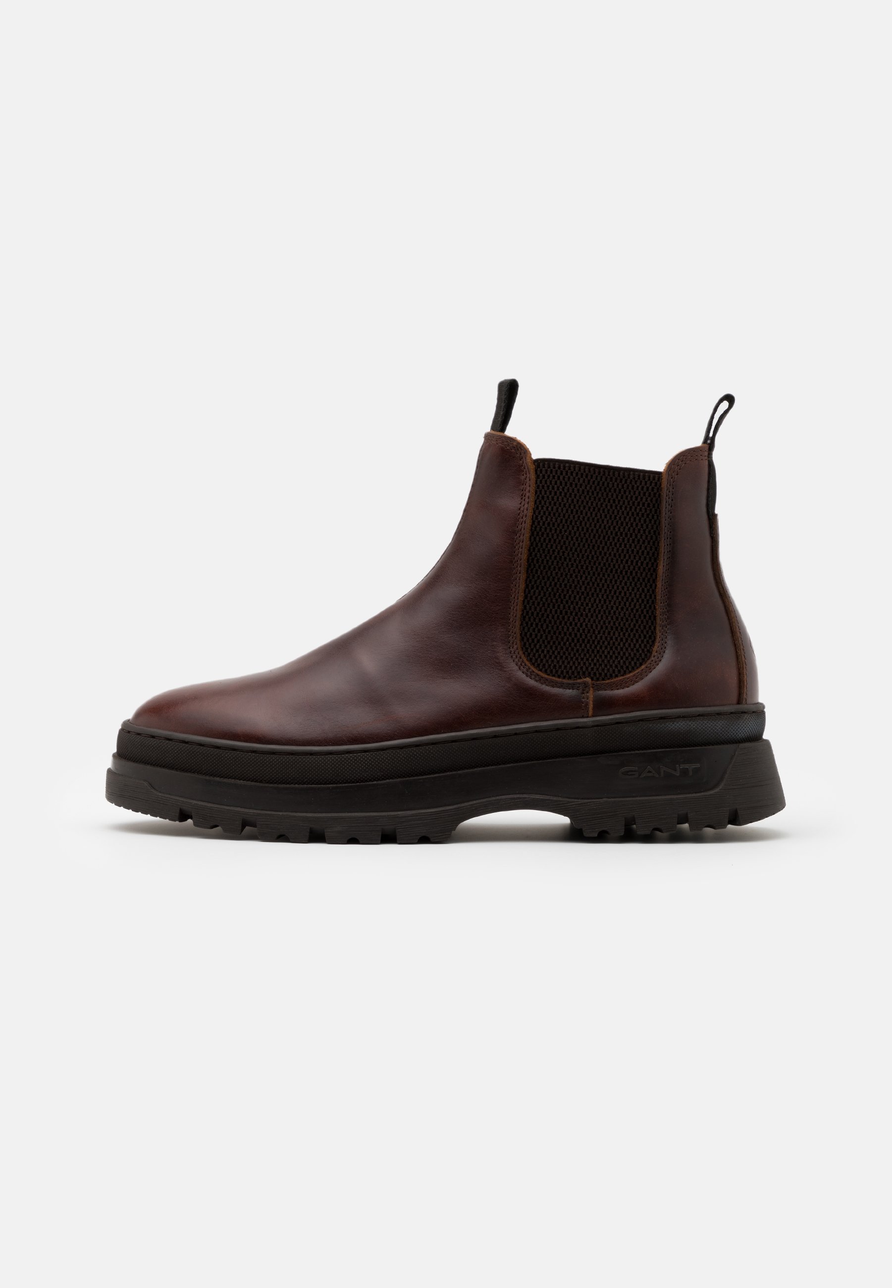 chelsea boots with grip