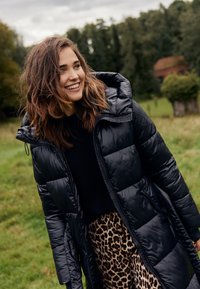 LolaLiza LONG QUILTED - Žieminis paltas - black