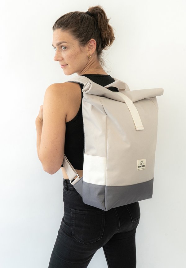 RYAN - Tagesrucksack - sand