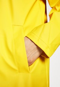 ONLY ELLEN - Parca - yolk yellow