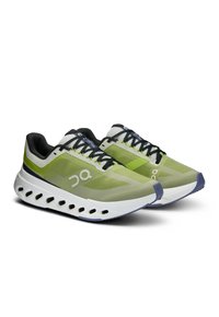 On CLOUDSURFER NEXT - Chaussures de running sur route - kiwi   ivory