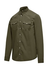 Camicia a maniche lunghe verde oliva con bottoni davanti, due taschini sul petto e una leggera lucentezza. Presenta bottoni bianchi e un design del colletto classico.