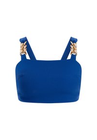 Top corto blu realizzato in tessuto liscio con spalline piatte e dettagli in catena dorata sulle spalle. Design semplice ed elegante.