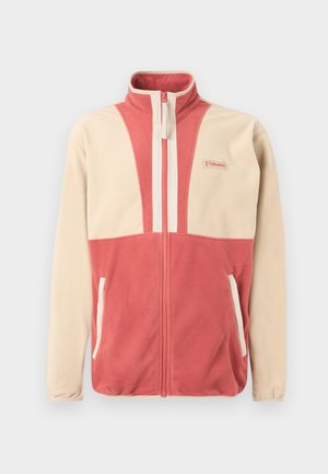 Beige en roze fleecejas met ritssluiting, hoge kraag en twee voorzakken, met een klein logo op de borst.