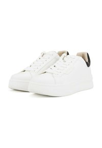 Hvide lædersneakers med struktureret sort hældetalje. Har rund tå, snørebånd foran og robust hvid gummisål.