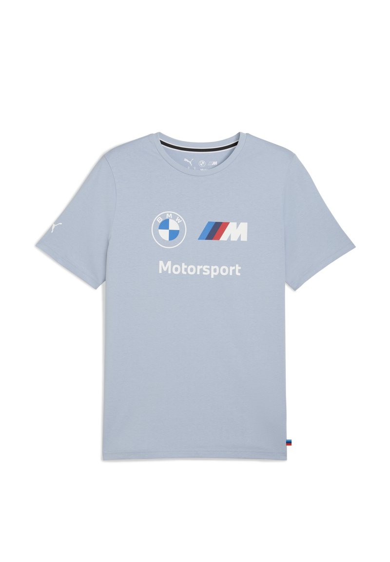 Svijetloplava pamučna majica s kratkim rukavima, koja prikazuje BMW i M logotipe u bijeloj i tamnoplavoj boji, uz natpis "Motorsport". Majica ima okrugli izrez i minimalan dizajn.