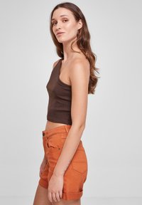 Urban Classics CROPPED ASYMMETRIC  - Débardeur - brown