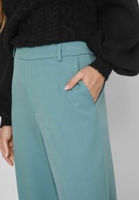 VILA VIVARONE WIDE - Püksid - arctic