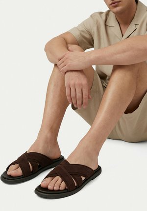 Gino Rossi, GINO ROSSI MEN'S BROWN FLIP-FLOPS - Pantolette flach - brown