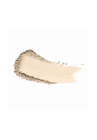 Campione di trucco in polvere beige con una consistenza liscia e cremosa. Presenta un bordo leggermente rialzato e ruvido con particelle fini sparse.