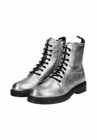 Bottines métalliques argentées avec lacets noirs, texture lisse, bout rond et semelle robuste. Fermeture éclair sur le côté pour un enfilage facile.