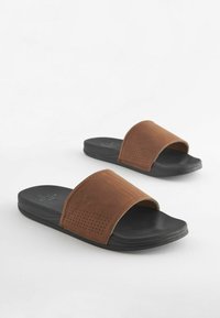 Next MOTIONFLEX - Rantasandaalit - tan brown