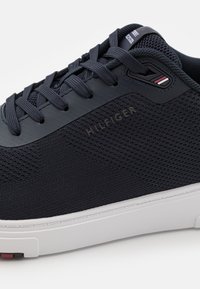 Tommy Hilfiger MODERN CUP - Joggesko - desert sky