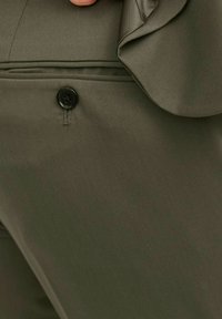 Jack & Jones PREMIUM JPRFRANCO TROUSER - Pantalones chinos - grape leaf
