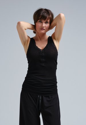 Seamless Basic Woollen Lacey - Top - black