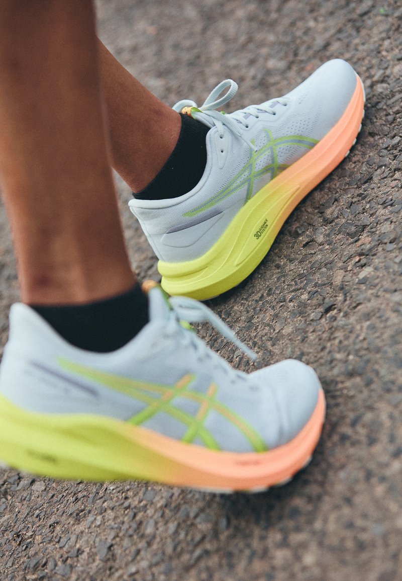 ASICS GT-1000 13 PARIS - Road running shoes - cool grey/safety  