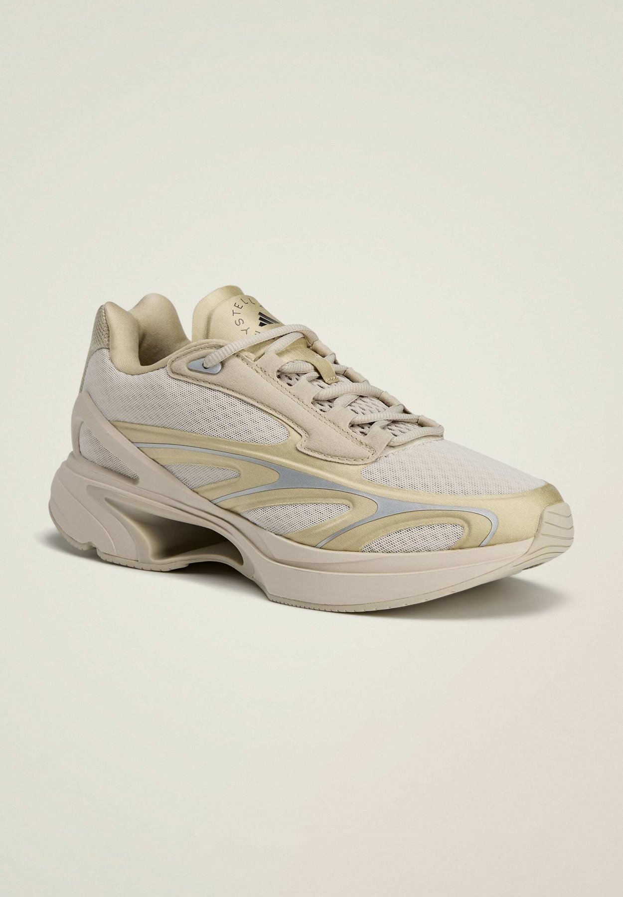 SPORTSWEAR 2000