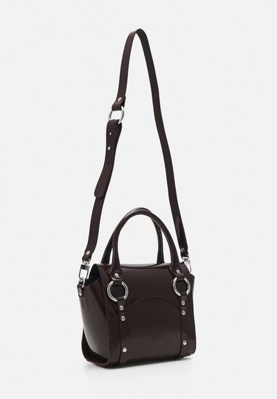 Vivienne Westwood BETTY SMALL HANDBAG - Kabelka - brown
