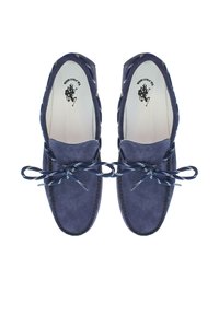 Navyblå mocka moccasin-skor med rund tå, snörda med matchande navy och vit dekorativt band, med stickade detaljer.