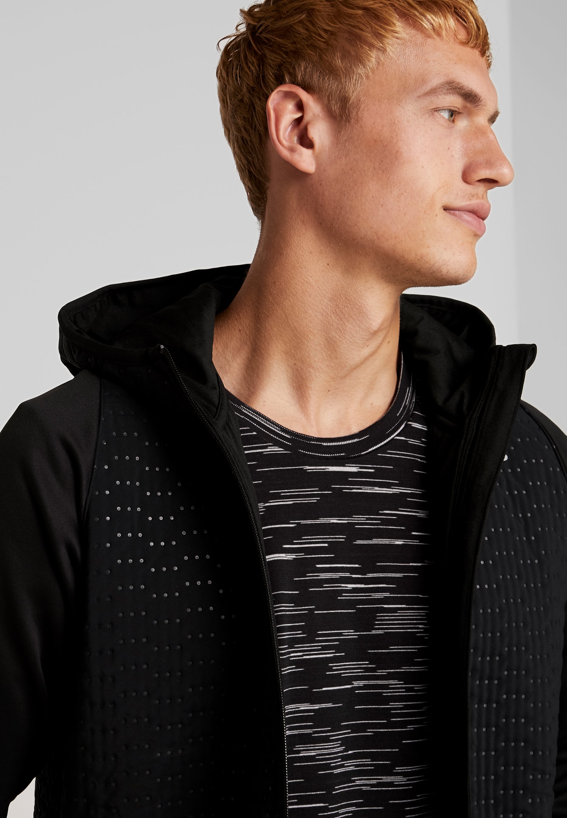 adidas Performance DAY 2 NITE Trainingsjacke black adidas Performance Day 2 Nite Trainingsjacke Herren
