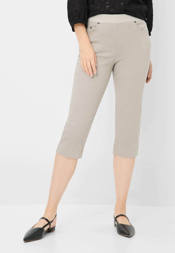 STYLE CARINA  - Jeans Shorts - denim beige