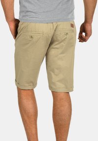 Blend BHSASUKE - Kratke hlače - beige