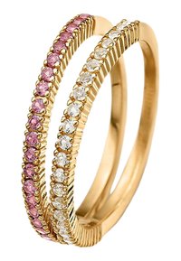 Anillos de oro con filas alternas de piedras preciosas rosas y transparentes. Bandas texturizadas con estrías que realzan el atractivo visual.