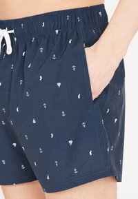 Cruz Surfshorts - print 3608 navy sailor