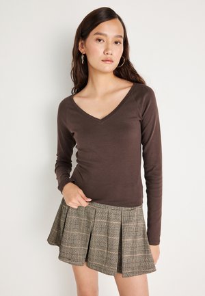 V NECK - Μπλούζα με μακριά μανίκια - seal brown