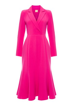 Fuksjowa sukienka do kolan z długim rękawem, dopasowanym dekoltem, obcisłym gorsetem i rozkloszowaną spódnicą. Wykonana z gładkiego, miękkiego materiału.