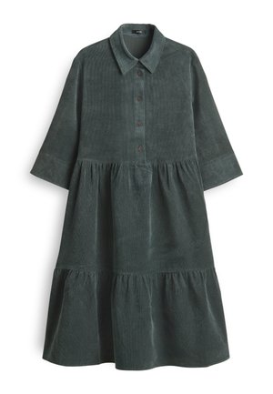 Langärmliges, dunkelgrünes Rippkleid mit kragenförmigem Ausschnitt, Knopfleiste und gestuftem Rock mit gerafftem Textur.