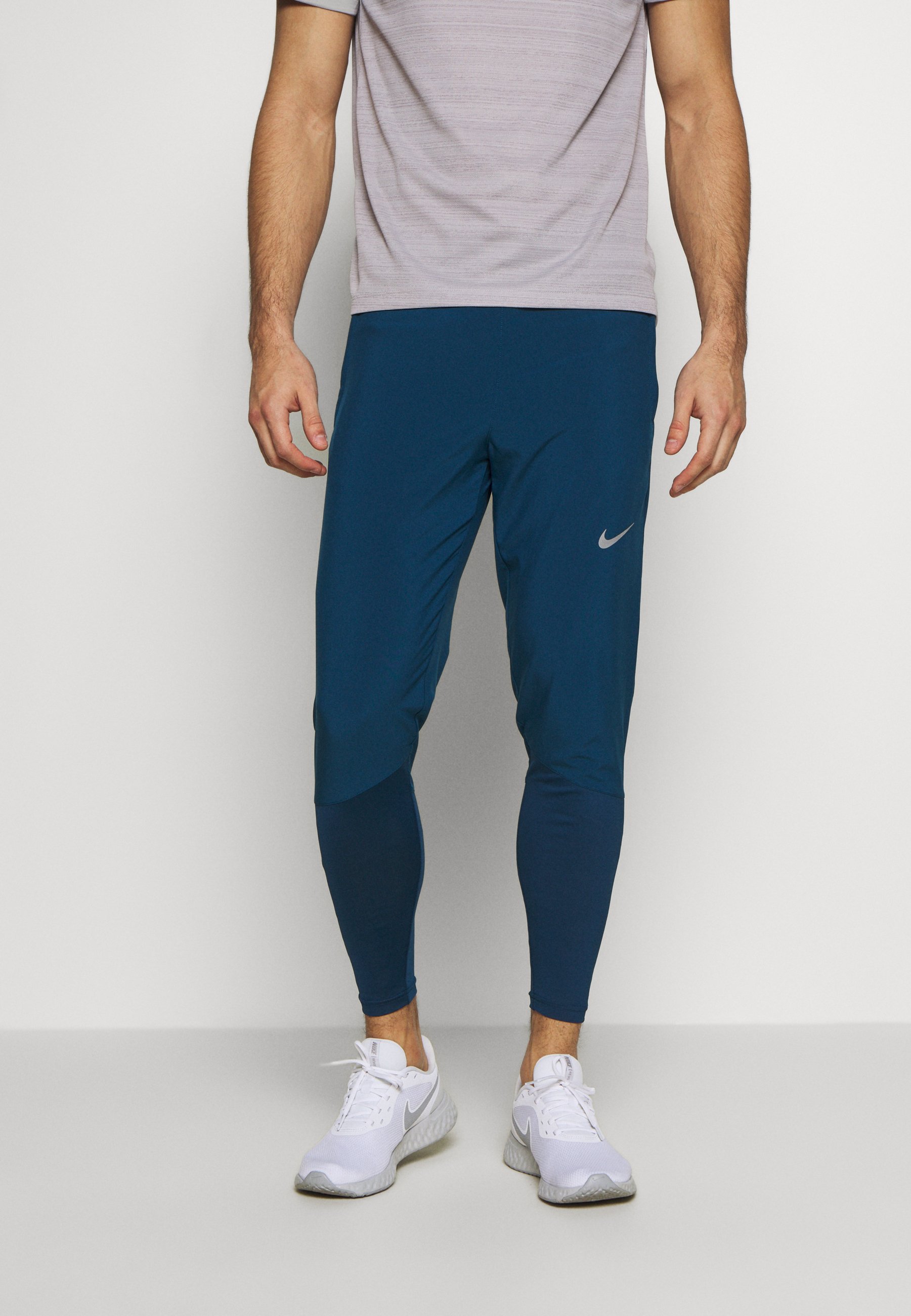 nike performance essential pant