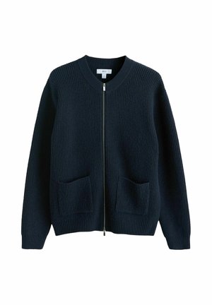 Tmavomodrý rebrovaný pletený kardigán s dlhými rukávmi, zaobleným výstrihom, predným zipsom a dvoma prednými vreckami. Tkanina pôsobí textúrovaným a hrejivým dojmom.