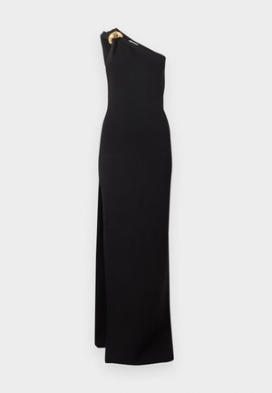 Schwarzes Abendkleid mit einem Schulterriemen, hohem Beinschlitz und goldener Ornamentverzierung auf der Schulter, figurbetonte Silhouette.