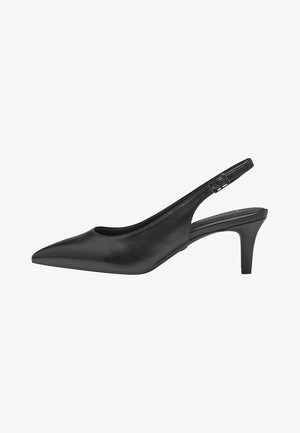 Pump slingback in pelle nera con punta affusolata, tacco sottile e cinturino regolabile, caratterizzato da una texture liscia e un design minimalista.