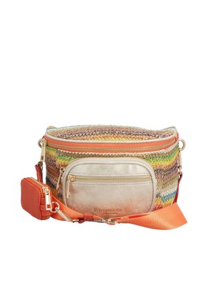 Sac bandoulière tissé multicolore avec bandoulière orange réglable, poche avant métallique et petite pochette détachable avec fermetures éclair.