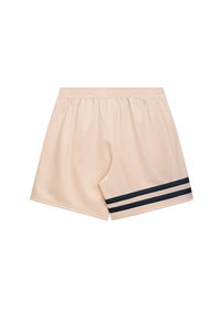 Szorty w kolorze brzoskwiniowym, wykonane z gładkiego materiału, z elastycznym paskiem w talii i granatowymi poziomymi paskami wzdłuż dołu.