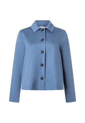 Veste bleue à manches longues avec boutons, col et cinq boutons noirs, coupe ajustée et poches sur les coutures latérales.