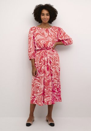 CARMEN 1/2 SLEEVE - Freizeitkleid - cayenne  white graphic print