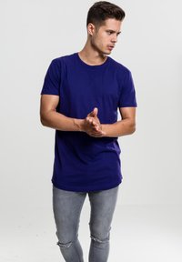 Urban Classics SHAPED LONG - Osnovna majica kratkih rukava - regal purple