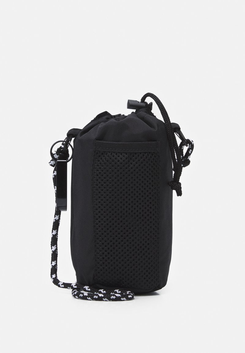 Urban Classics RIPSTOP BOTTLE HOLDER NECKPOUCH UNISEX - Borsa a tracolla - black