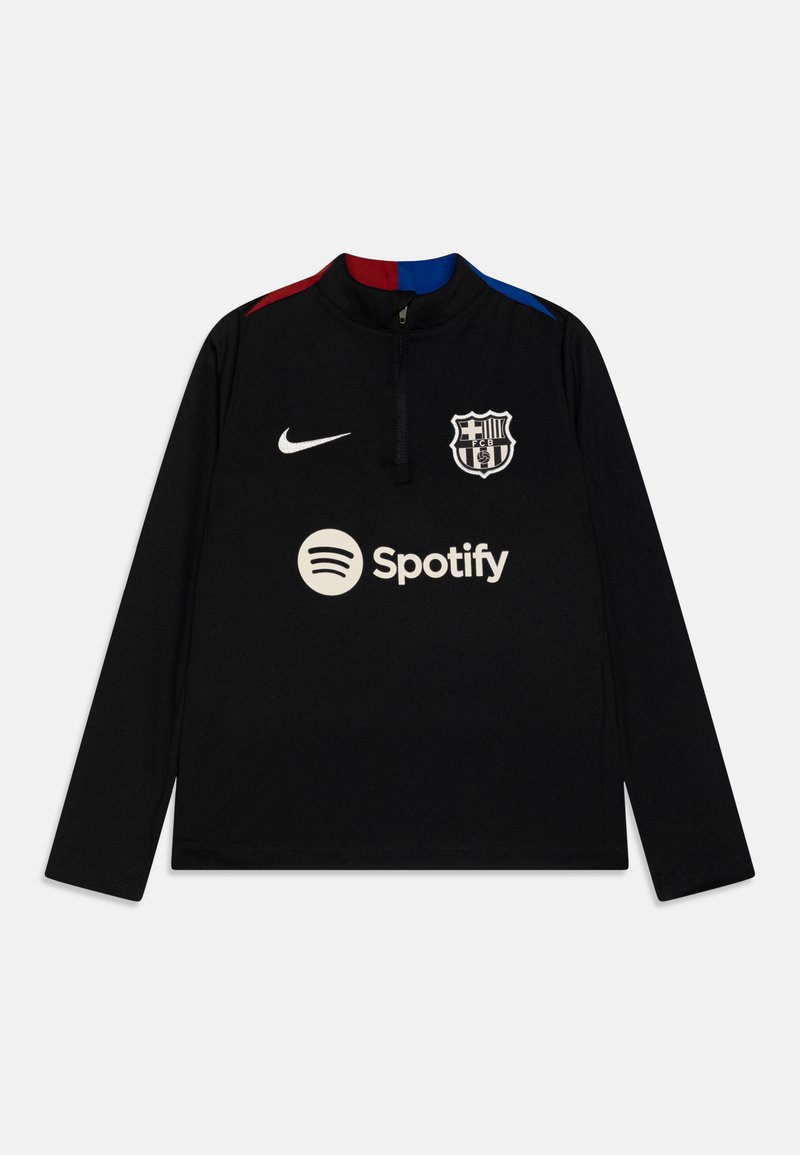 Fekete, hosszú ujjú póló magas gallérral, piros és kék díszítésekkel a vállakon, fehér Nike logóval, Barcelona címerrel és Spotify logóval.