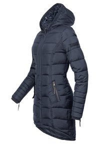 Vadderad jacka i marinblått med huva, med dragkedja fram, sidofickor och ribbade muddarna. Slätt tyg med kviltat mönster.