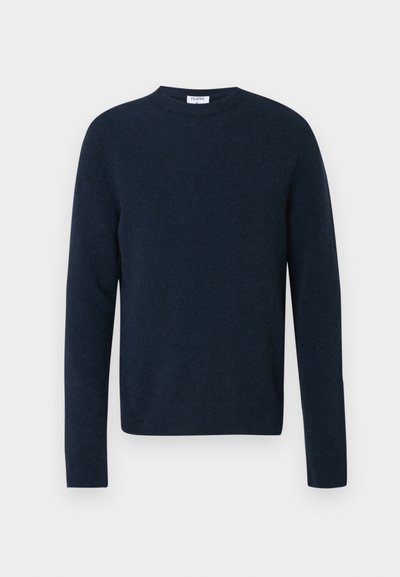 Pull ras du cou bleu marine en tissu tricoté doux, avec manches longues et ourlet et poignets côtelés. Aucune motif ou accent visible.