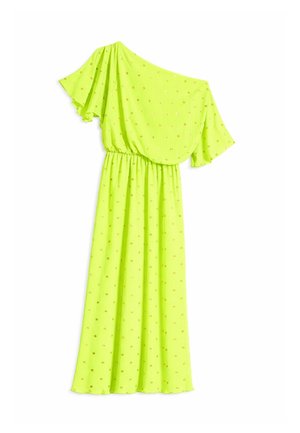 Neongele maxi-jurk met één schouder, volantmouw, getailleerde taille en klein goudkleurig polkadotpatroon.