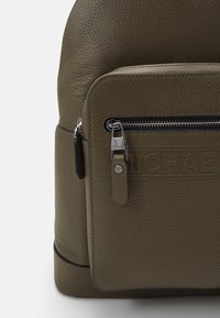 Michael Kors COMMUTER UNISEX - Σακίδιο πλάτης - olive