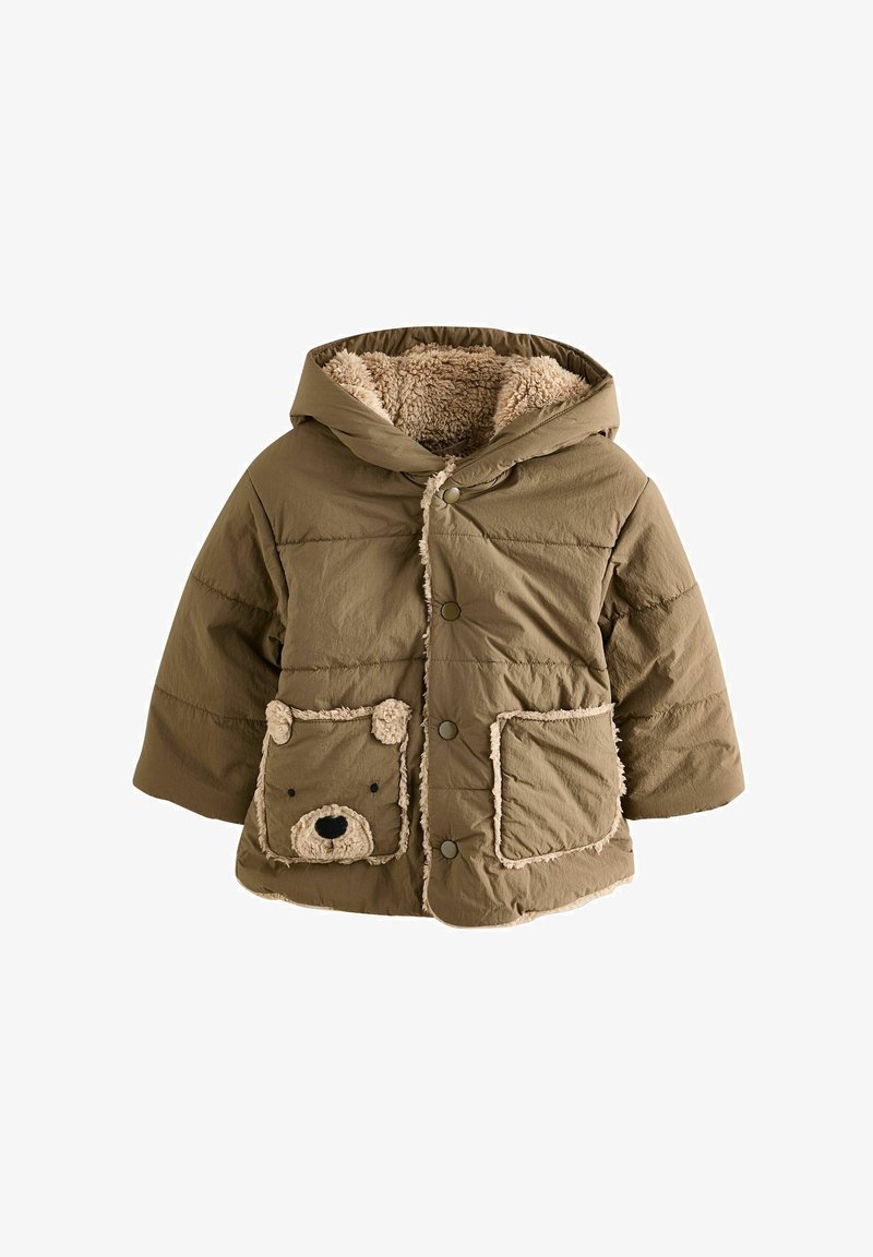 Veste d'hiver marron à capuche avec doublure beige douce et deux poches avant, dont une avec un motif visage d'ours en peluche avec des oreilles.