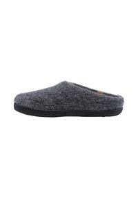 Szare filcowe kapcie z miękką, teksturowaną cholewką, wsuwanym krojem i czarną gumową podeszwą. Charakteryzują się minimalistycznym kształtem i kolorem.