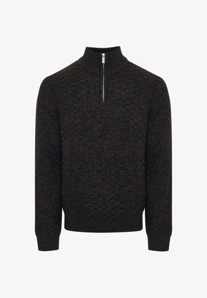 Mørkebrun mønstret sweater med høj krave og kvart-zip lukning. Ribbestrikkede manchetter og kant, lavet af et tekstureret strikmateriale.
